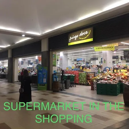 In Front Of The Shopping Apartamento *